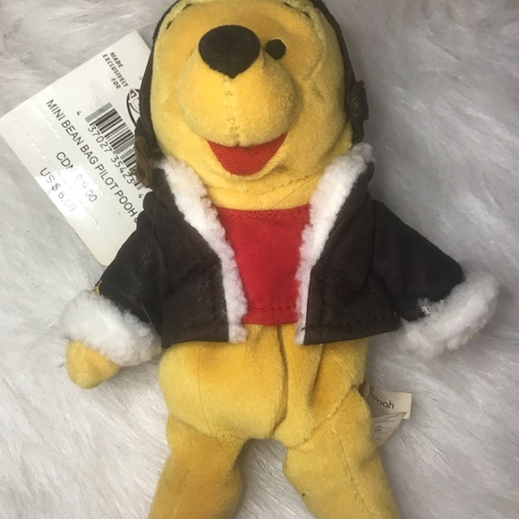 Set of 4 Disney Winnie the Poohs - Picture 5 of 13